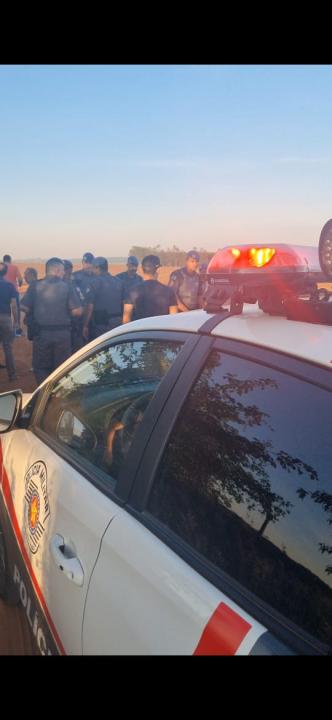 Foto 5 de 8 — Operação de reintegração de posse mobiliza mais de 100 policiais em Boa Esperança do Sul
